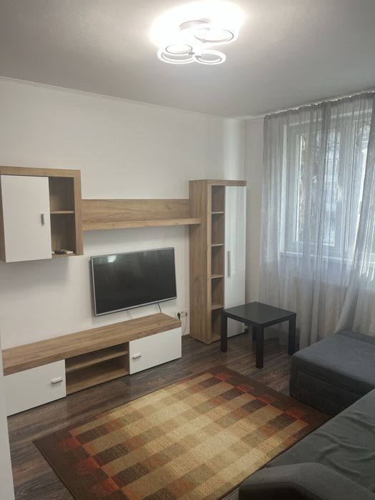 Inchiriez aprtament 3 camere