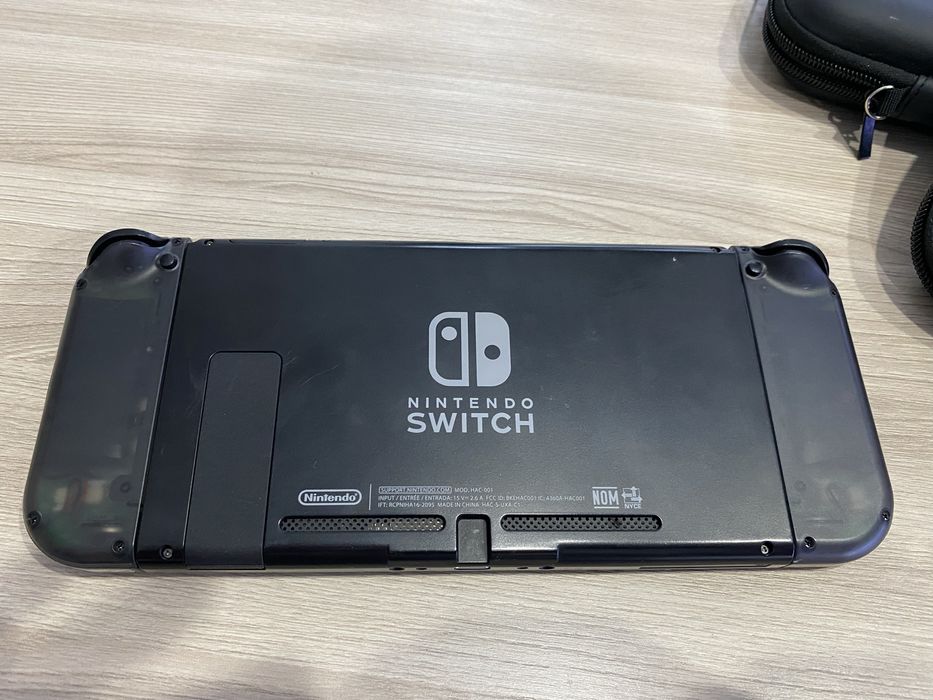 Nintendo switch прошитая +14игры