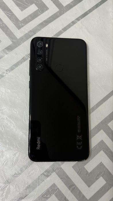 Продается телефон