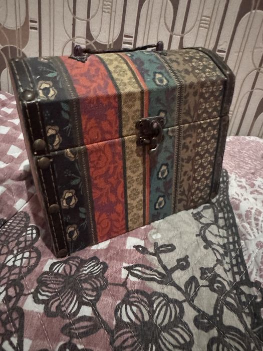 Сундук(шкатулка)