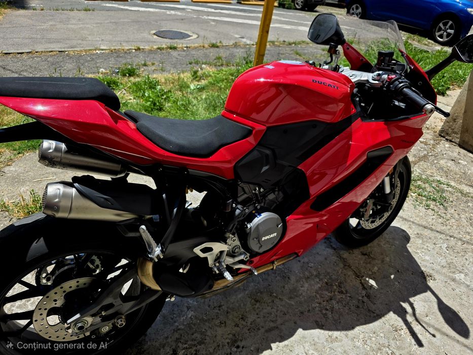 Ducati V2 2025,1680km,3 ani garanție, 16000 euro