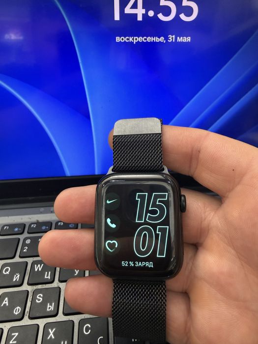 Apple watch orginal series 4