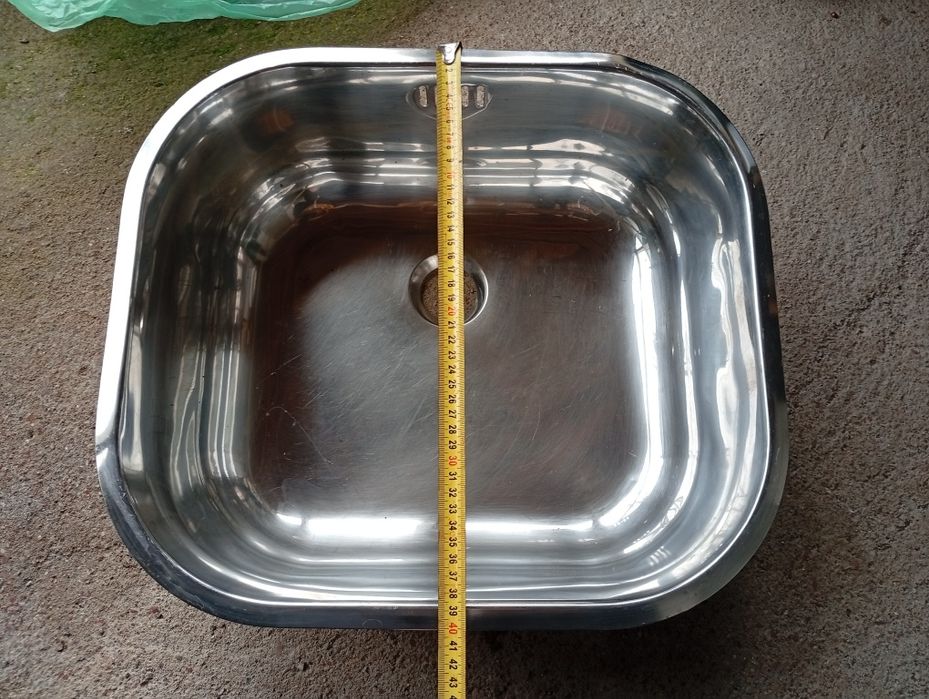 Неръждаема мивка