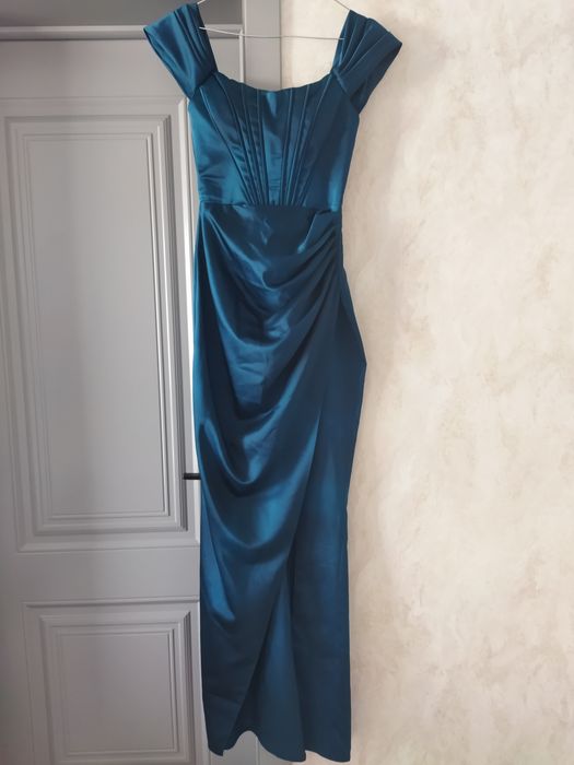 продам платье на выпускной