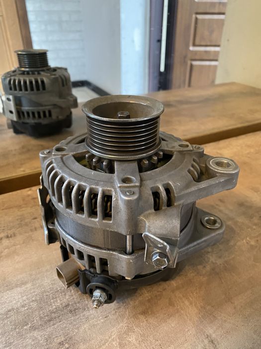 Генератор на камри 35-40 обьем 2.4.