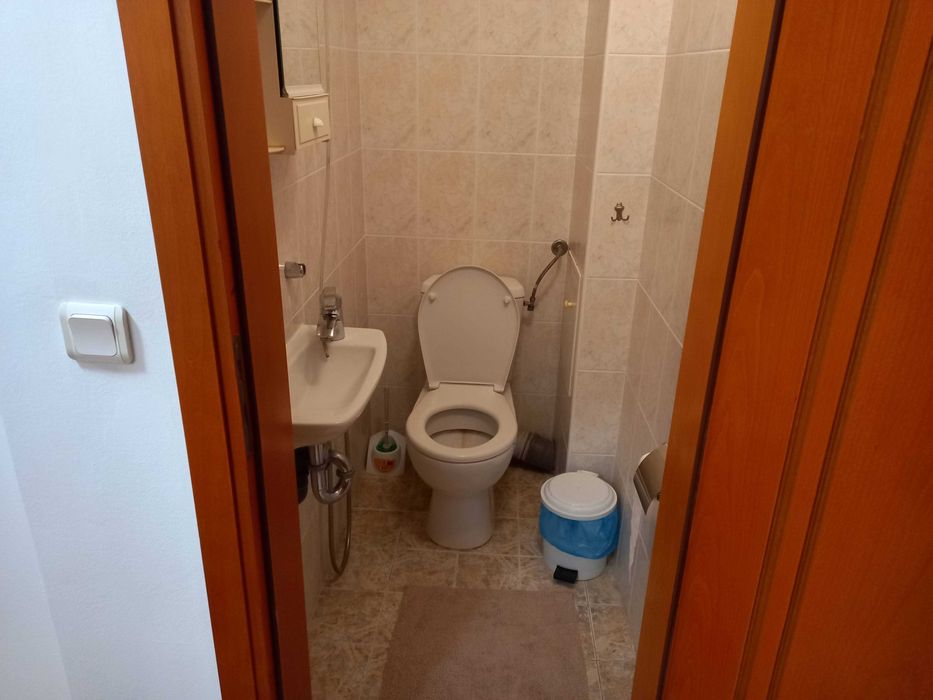 Дава се под наем Тристаен апартамент в Пловдив, Кършияка - 100 кв.м за 448.8 € - Снимка #10