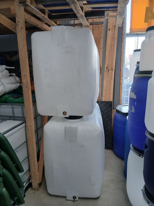 Цистерни 1000л Нови