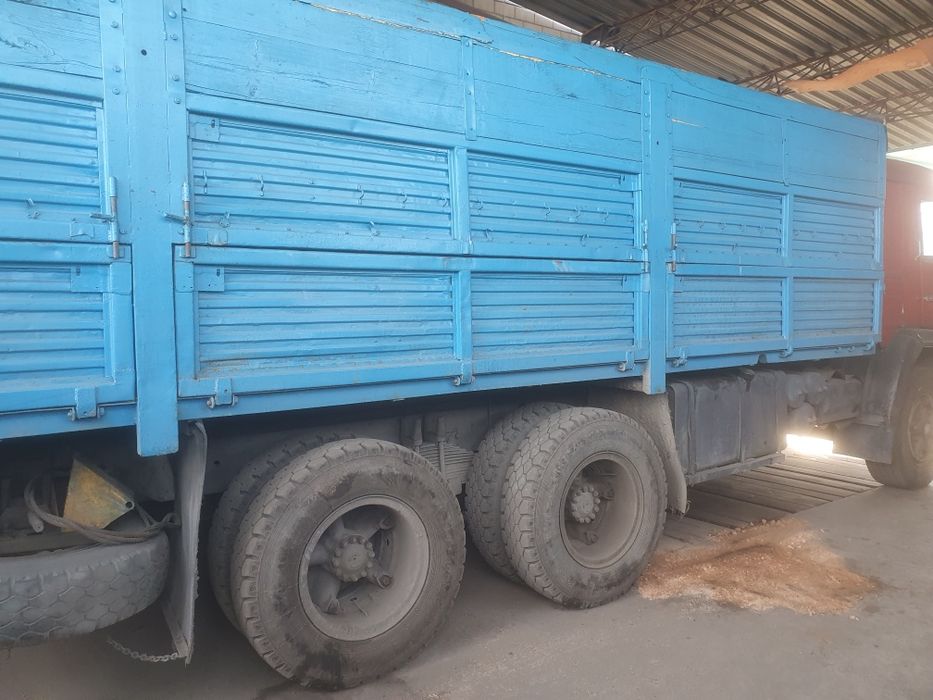 Продам камаз бортовой