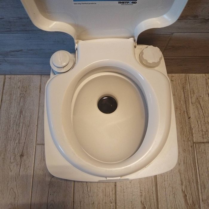 Химическа тоалетна