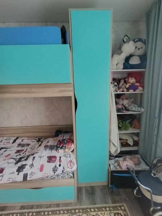 Продам кровать двухъярусную