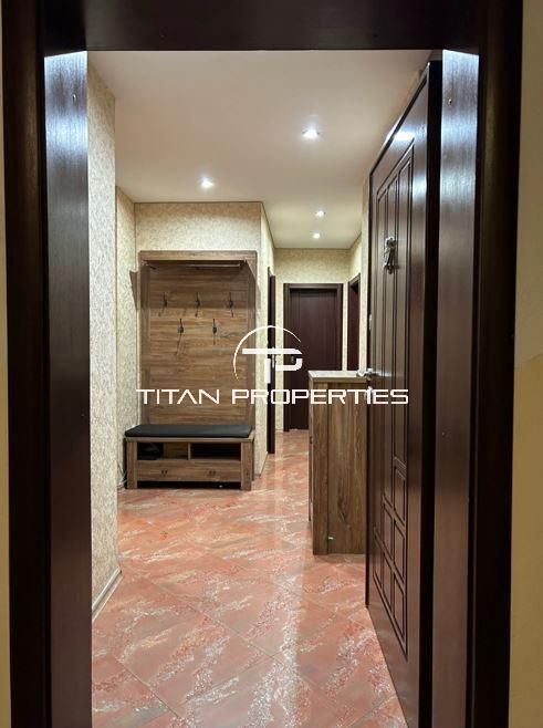 Дава се под наем Тристаен апартамент в Варна, ВИНС - 100 кв.м за 750 € - Снимка #6