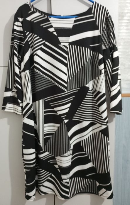 Rochie dreaptă mărimea L