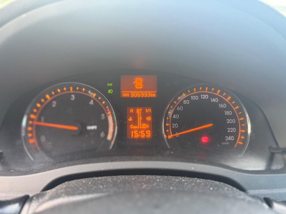 Toyota Avensis 2009