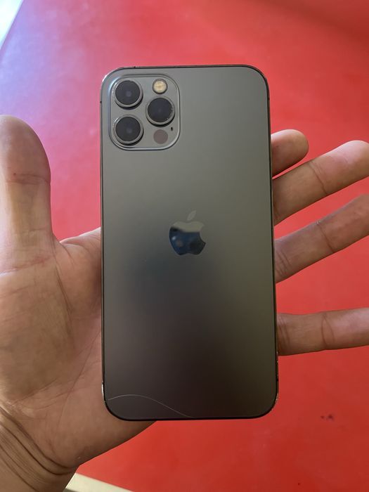 Продам iPhone 12 pro 128gb 5G