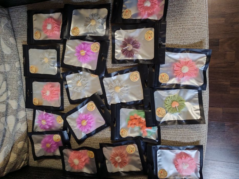 Vând martisoare ceara parfumata