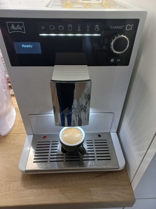 Продавам кафемашина Melitta Caffeo CL
