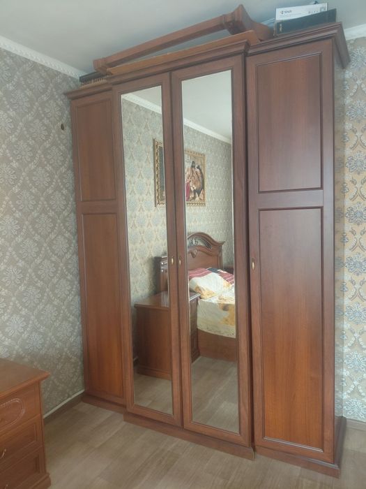 Спальный гарнитур