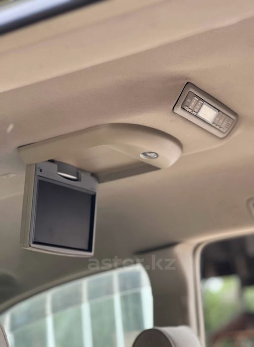 Продам Альфард левый руль Армян