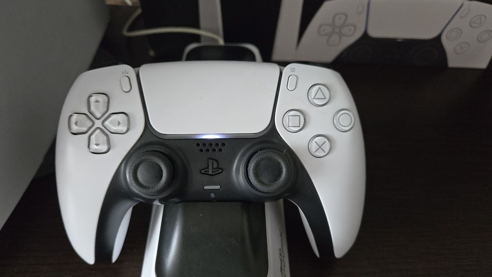PlayStation 5 Digital Edition – Stare Impecabilă