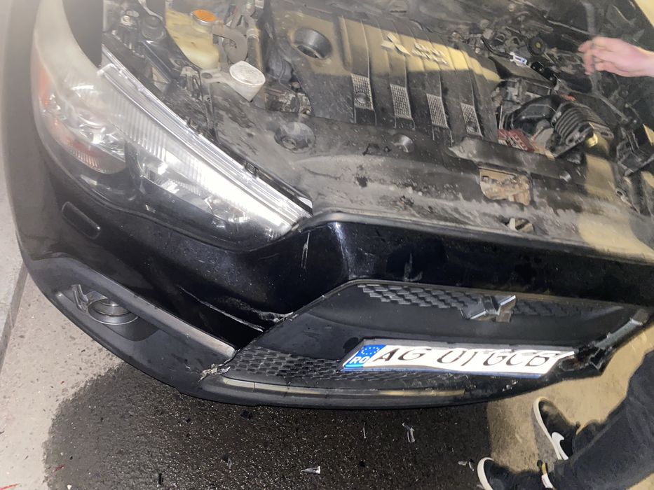 Vand mitsubishi asx 1.8 DI-D150 cp- 2011- Avariat