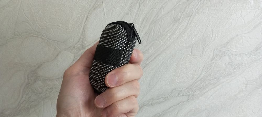 Продам новый - Кейс для проводных - наушников.