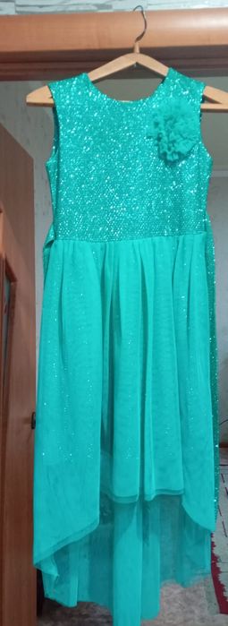 Продам платье  для девочки