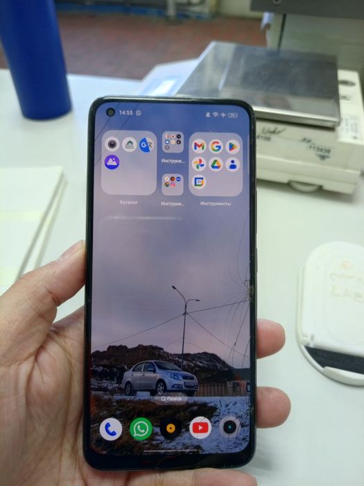 Продам телефон Realme 8