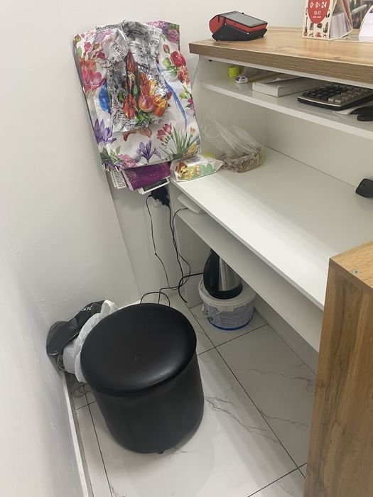 Продам ресепшн  для офиса