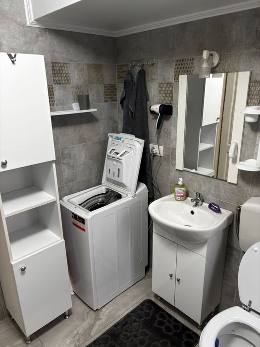 Închiriez apartament cu două camere