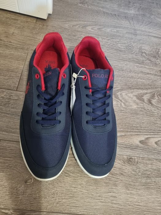 Нови мъжки маратонки