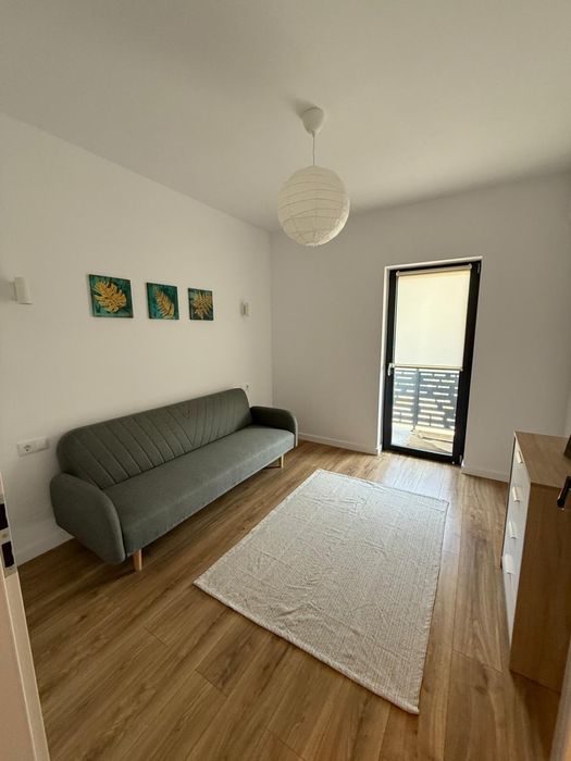 Inchiriez apartament