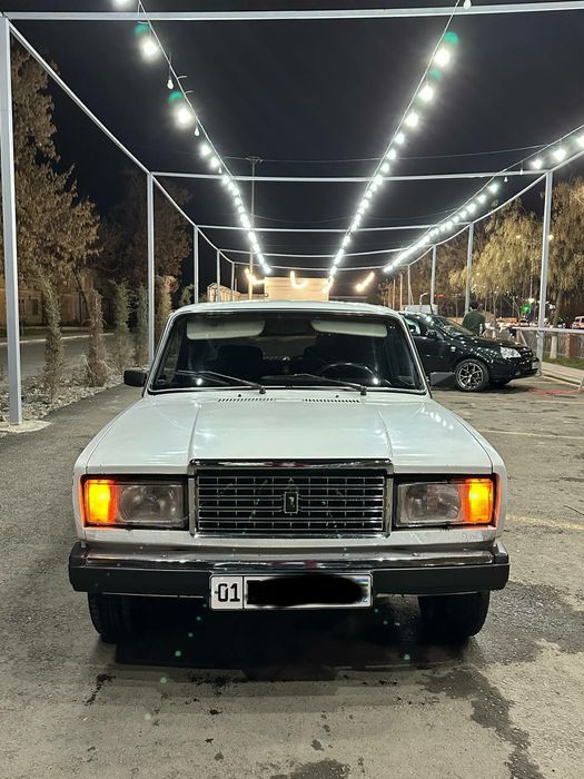 Vaz 2107 sotiladi