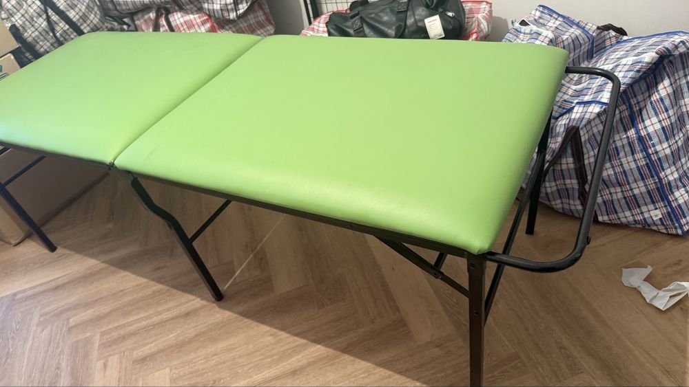 Продам массажный кушетку