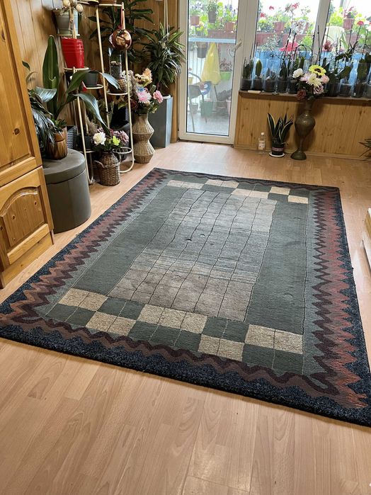 Килим с модерен дизайн – 165 x 225 см