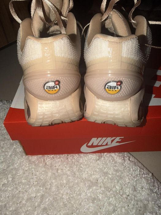 Nike дамски маратонки НОВИ