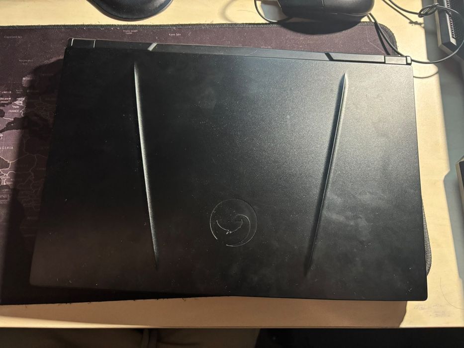 Laptop Gaming MSI Alpha 15 – Ryzen 7, RX 5500M 4GB, 32GB RAM, 144H