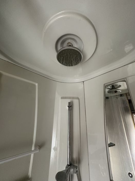 Продам душевую кабину