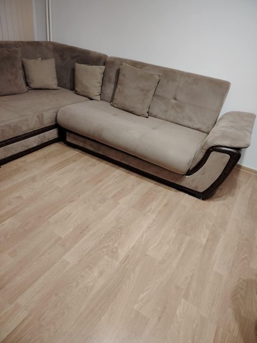 Кафяв диван за хол - използван