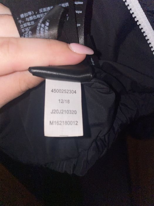 дамска ветровка на Calvin Klein Jeans