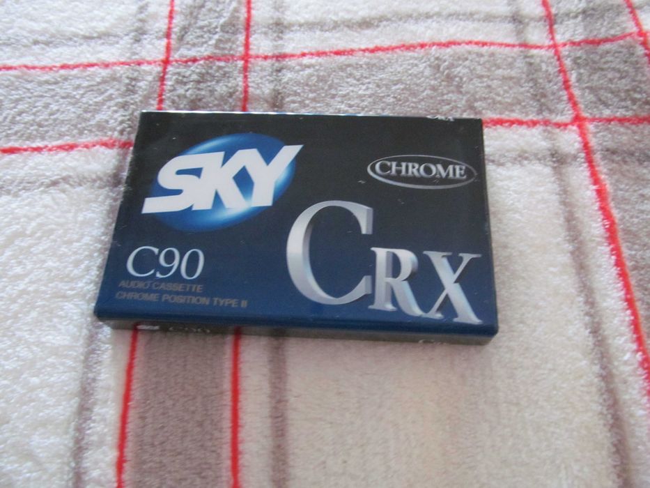 casete audio sigilate , crom SKY de 90 min