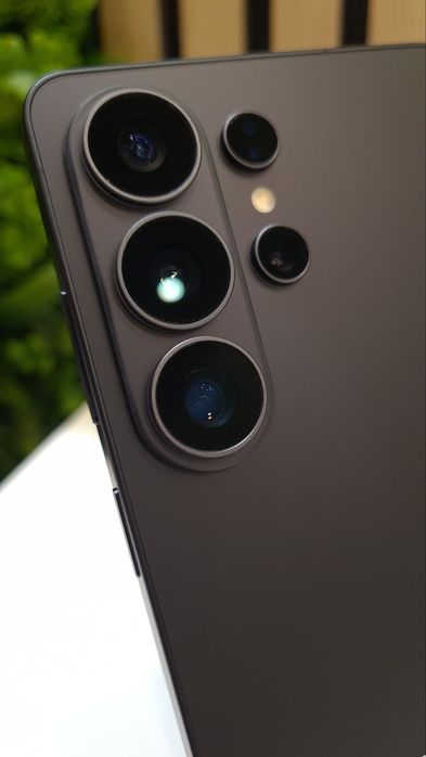 Samsung Galaxy S26 Ultra , black , 512 GB с 21 месеца гаранция