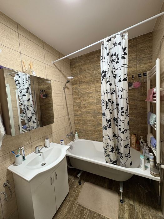 Apartament de închiriat, complex Iris