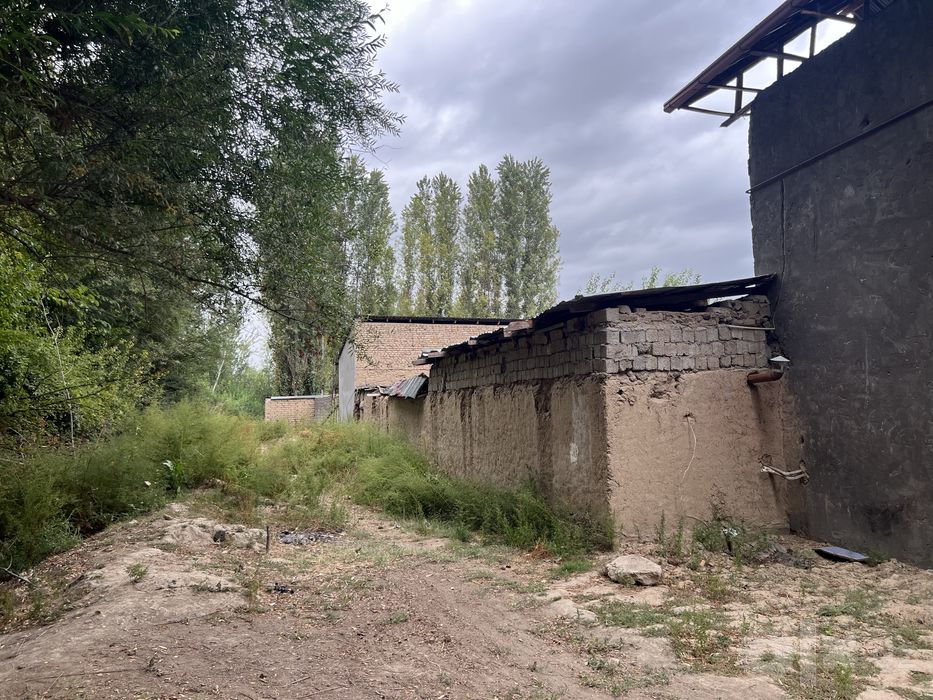 Uy Sotiladi manzil Keles Kok Terak