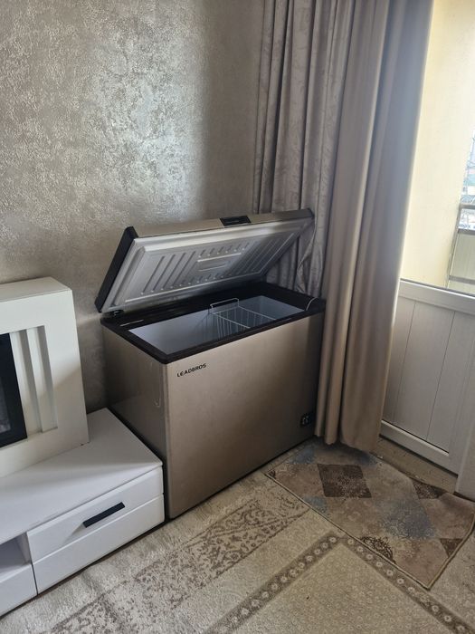 Морозильник бу продам