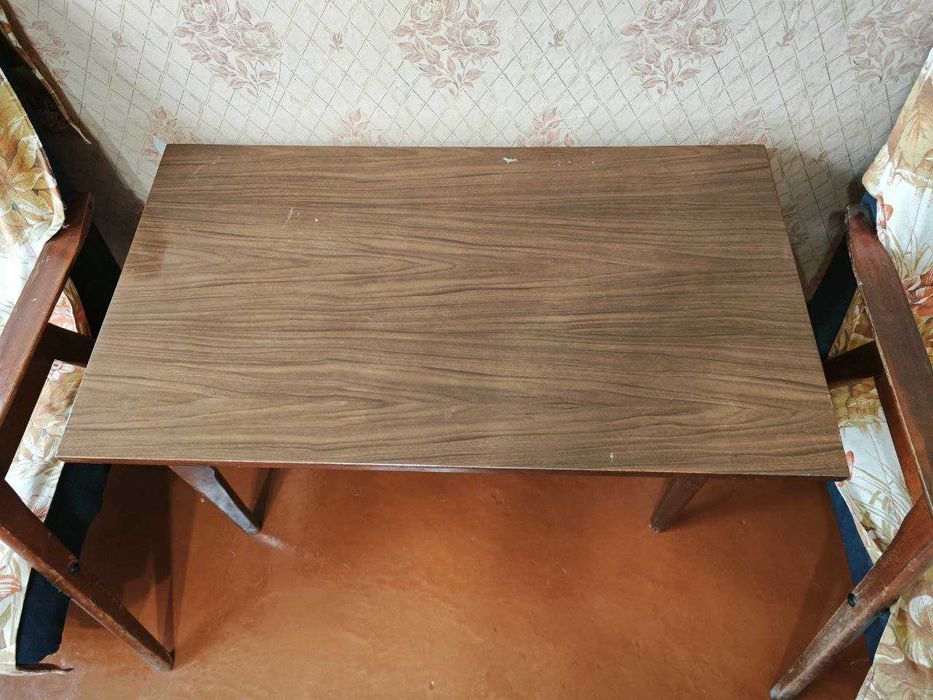 Продаю советский столик