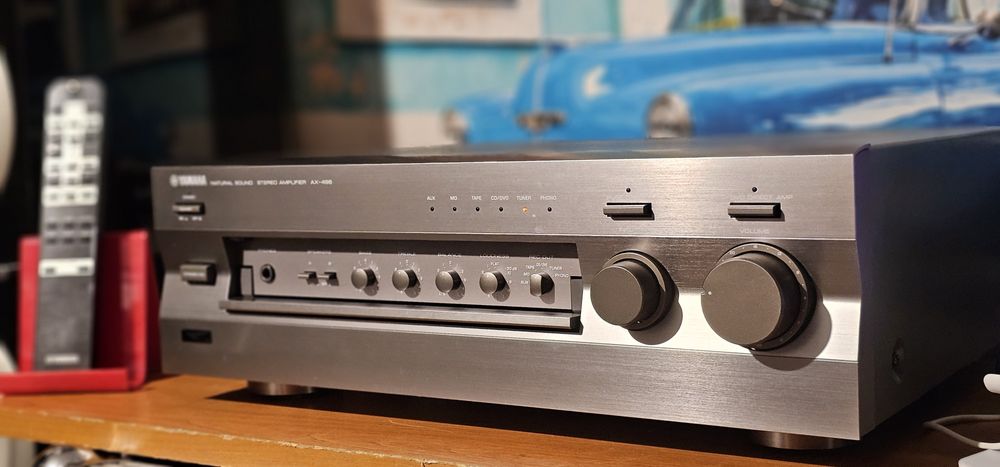 Yamaha AX 496 amplificator statie culoare argintiu titan