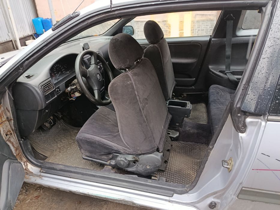 Продам машину nissan 100nx