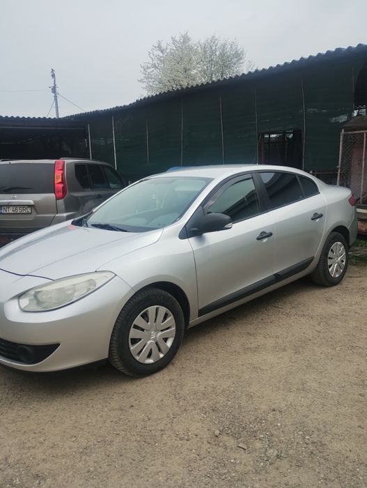 ******************Vând Renault Fluence *******1,5dci********* 90C***********, berlina*********, înmatriculat Ro***********,fiscal pe loc**********
