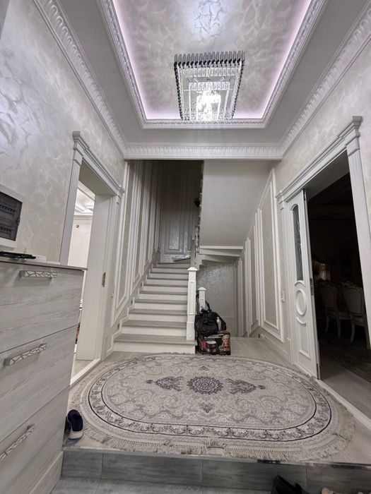 Учтепа район урикзор 2 сотки 6 комнат + в подвале 3 комнаты