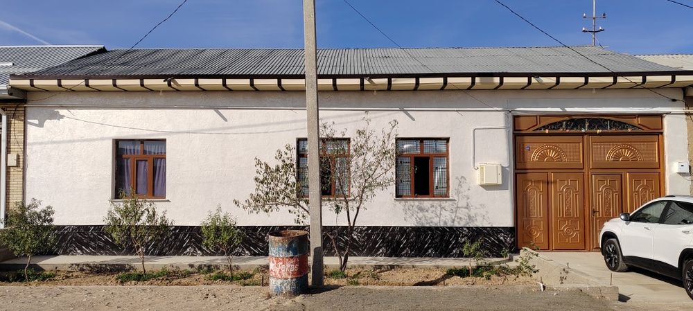 19-mik hovli hamma sharoitga ega